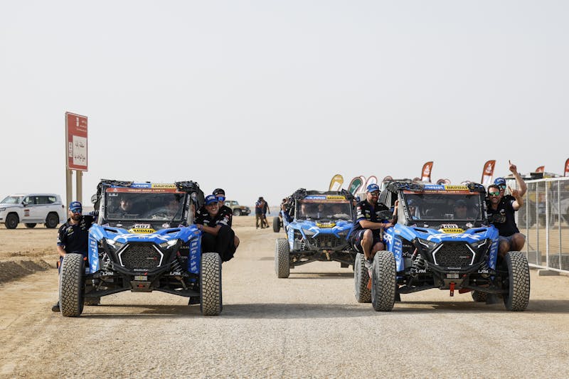 407 DE SOULTRAIT Xavier (fra), BONNET Martin (fra), Loeb Fraymedia Motorsport – RZR Factory Racing, BF Goodrich, Polaris, SSV, 401 HEGER Brock (usa), EDDY Max (usa), Loeb Fraymedia Motorsport – RZR Factory Racing, BF Goodrich, Polaris, SSV, ambiance during the Finish of the Dakar 2026, on January 17, 2026 in Yanbu, Saudi Arabia - Photo Julien Delfosse / DPPI