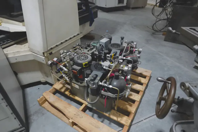 Building the 200-horsepower H1 (2)