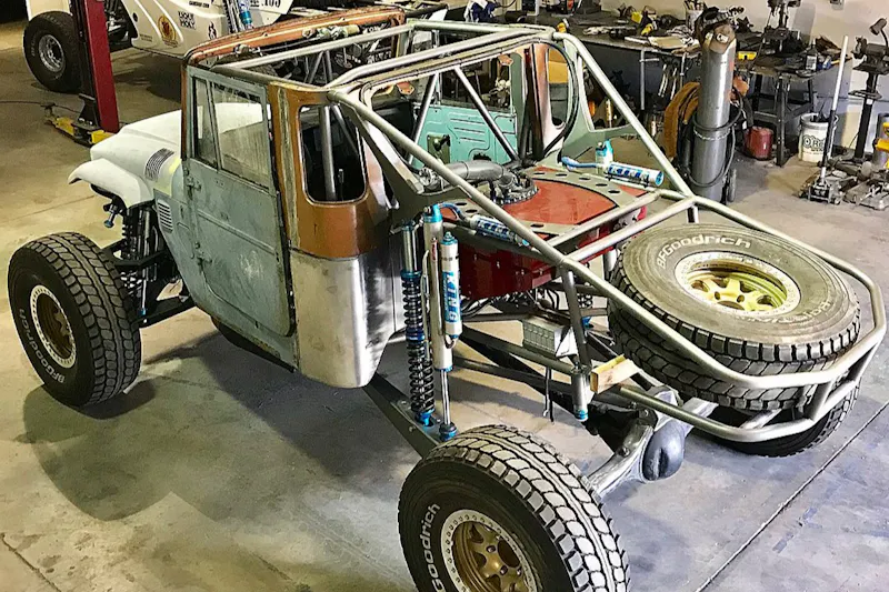 1972 Toyota FJ45: Tundra DNA, 550 HP, Long-Travel, Back-Halved