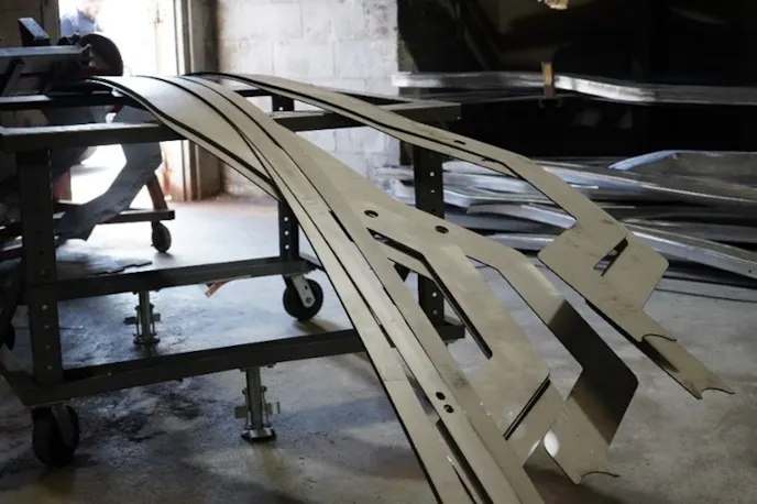 F-100 4x4 Chassis (3)