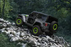 The 2027 Jeep® Wrangler Switchback, the 12th and final release in the Jeep brand’s Twelve 4 Twelve series, brings a bold new expression of Wrangler personalization to life with contrasting hood-and-door combinations, striking graphics and signature Gecko accents. Switchback culminates a yearlong celebration of Wrangler heritage, design, freedom and legendary 4x4 capability.