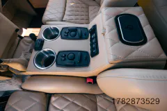6N6A7787