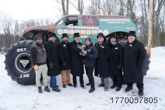 monster-jam-driver-joe-dennis-punxsutawney-phil-and-members-of-the-inner-circle-003-www.offroadxtreme.com