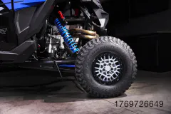 2025-123-orv-rzr-pro-r-le-studio-shoot-703-65640061-rd3-www.offroadxtreme.com